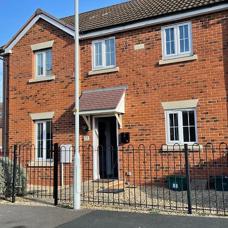 Stunning Large Detached Gloucester, 4 Beds, 3 Bedroom, 2 Bathroom Property, Nr Chelt, The Docks And Quays Sleeps 6 エクステリア 写真