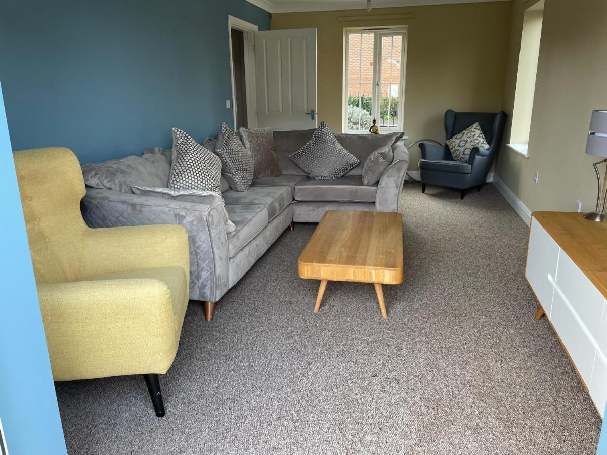 Stunning Large Detached Gloucester, 4 Beds, 3 Bedroom, 2 Bathroom Property, Nr Chelt, The Docks And Quays Sleeps 6 エクステリア 写真