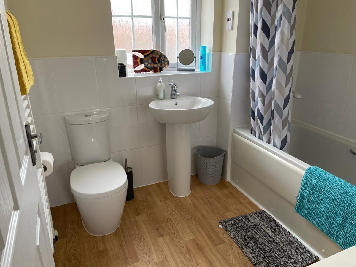 Stunning Large Detached Gloucester, 4 Beds, 3 Bedroom, 2 Bathroom Property, Nr Chelt, The Docks And Quays Sleeps 6 エクステリア 写真