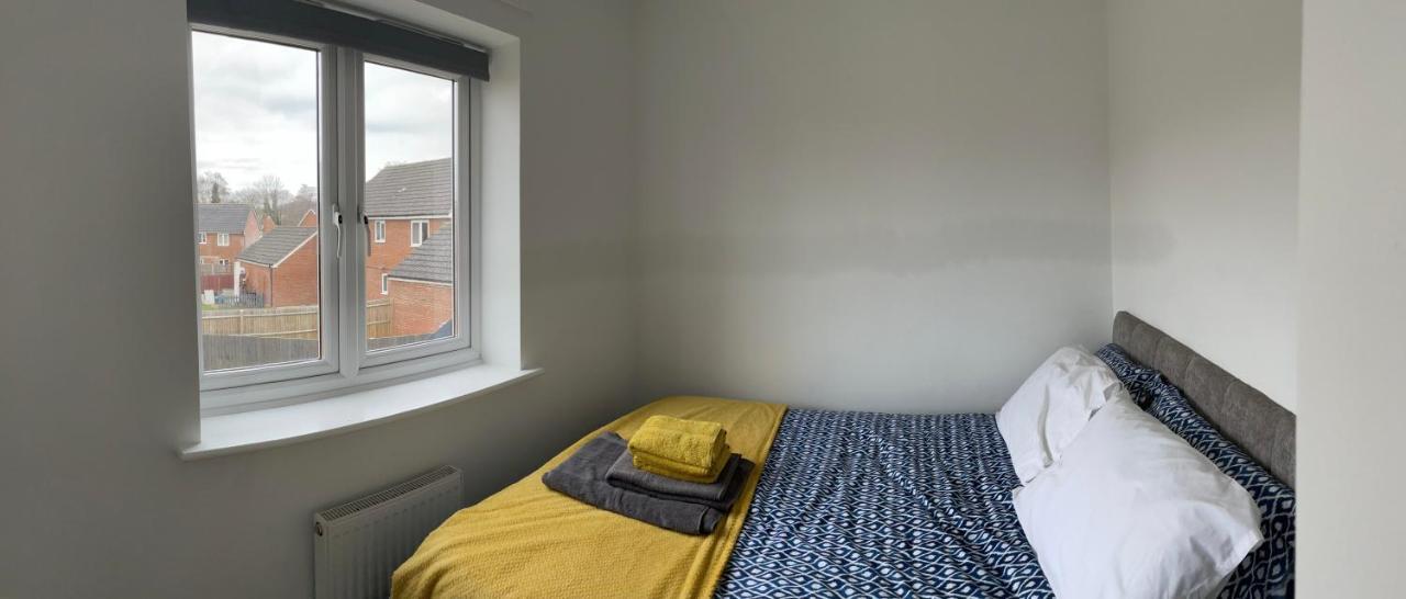 Stunning Large Detached Gloucester, 4 Beds, 3 Bedroom, 2 Bathroom Property, Nr Chelt, The Docks And Quays Sleeps 6 エクステリア 写真