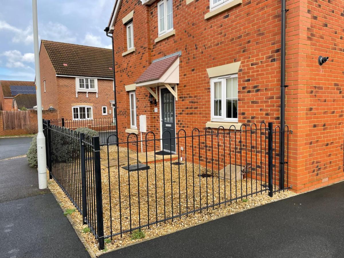 Stunning Large Detached Gloucester, 4 Beds, 3 Bedroom, 2 Bathroom Property, Nr Chelt, The Docks And Quays Sleeps 6 エクステリア 写真