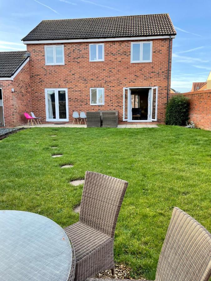 Stunning Large Detached Gloucester, 4 Beds, 3 Bedroom, 2 Bathroom Property, Nr Chelt, The Docks And Quays Sleeps 6 エクステリア 写真